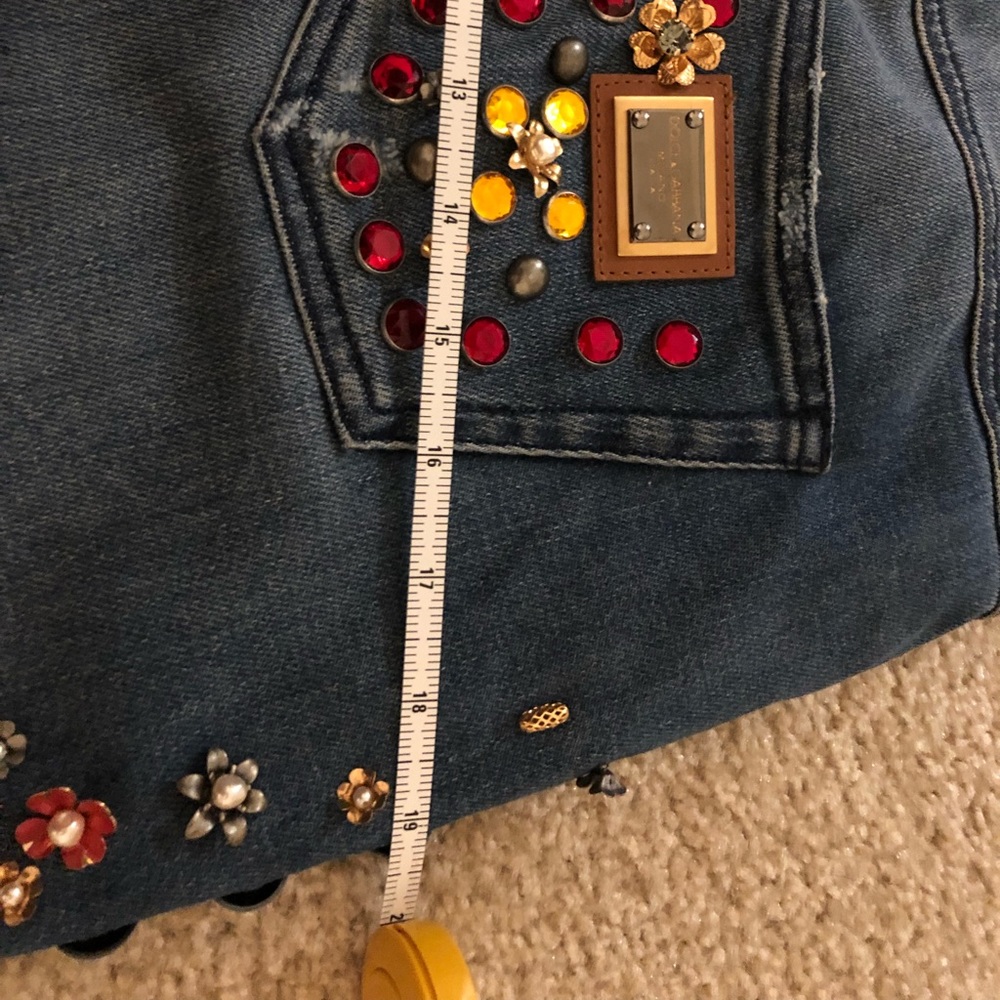 Dolce & Gabbana Blue Boyfriend Jeans with Colorful Embellishments - Picture 8 of 8